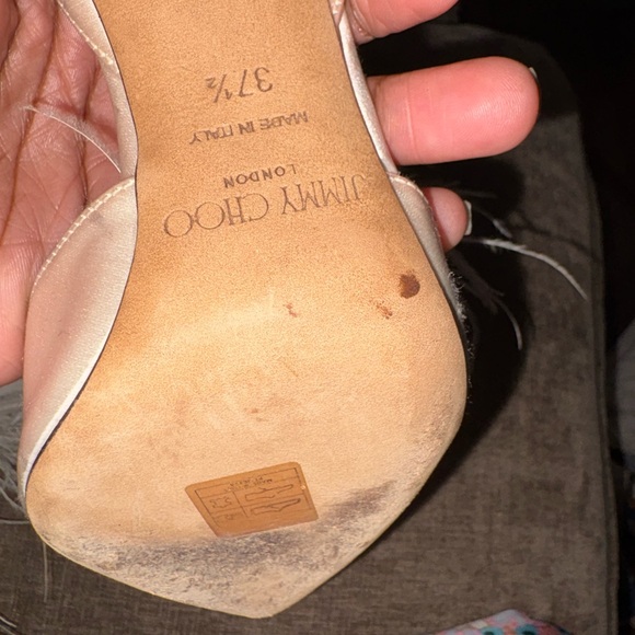 Jimmy Choo Ivory Satin Feather Crystal Heels – Rare & Sold Out | Size 37.5 - Picture 5 of 16